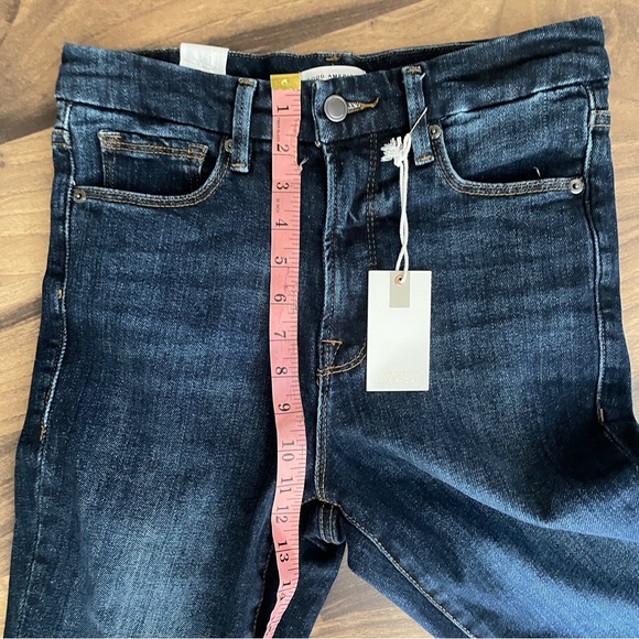 Good American Good Waist Chewed Back Pockets Jeans Indigo203 Size 6/28 NWT - Picture 11 of 12